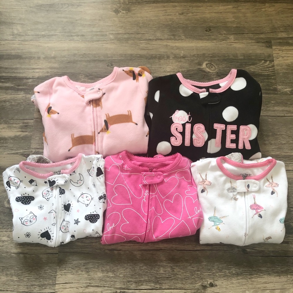 Carter’s pajama bundle